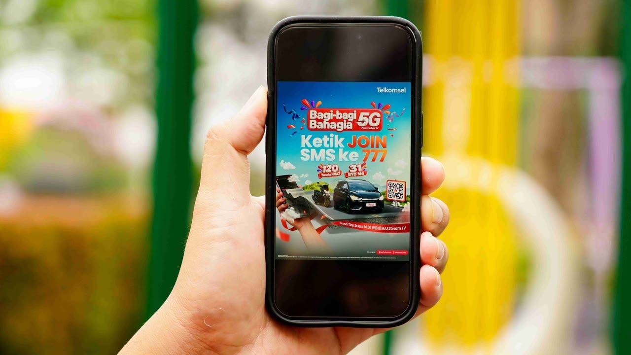 Melalui program Bagi-Bagi Bahagia, Telkomsel apresiasi pelanggan SIMPATI, Halo, dan Orbit dengan menyiapkan total 151 hadiah terdiri dari 31 unit BYD M6 EV dan 120 unit Yamaha NMAX. Program ini dirancang untuk menghadirkan pengalaman yang lebih bernilai bagi pelanggan dari aktivitas dan transaksi yang mereka lakukan melalui mekanisme pengumpulan kupon dan pengundian berkala, berlangsung mulai 12 Oktober 2026 hingga 8 Februari 2027.