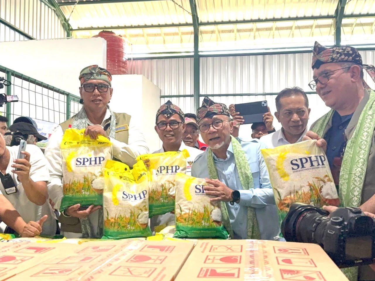 BULOG Dukung Penuh Operasionalisasi Koperasi Desa/Kelurahan Merah Putih (KDKMP) Serentak Hari Ini