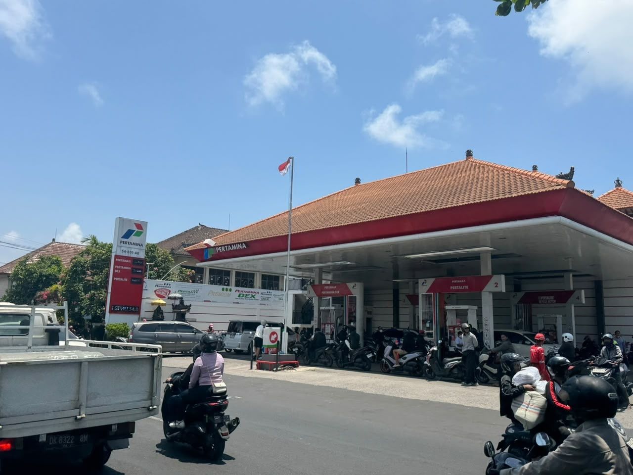 Pertamina Patra Niaga Perkuat Pasokan dan Distribusi BBM, Kondisi Layanan di Bali Berangsur Kondusif.