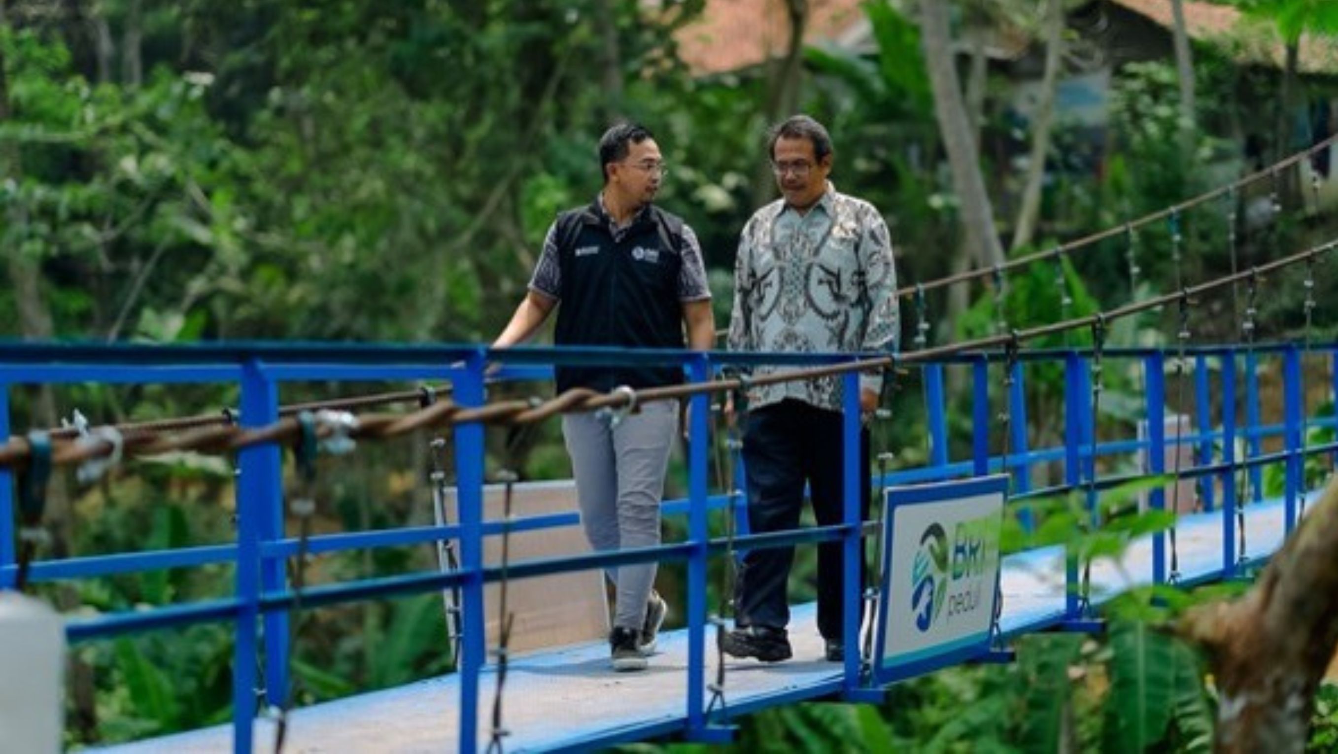 BRI Peduli Bangun Jembatan Gantung di Cianjur, Permudah Akses Sekolah dan Aktivitas Ekonomi Warga <b>(BRI)</b>