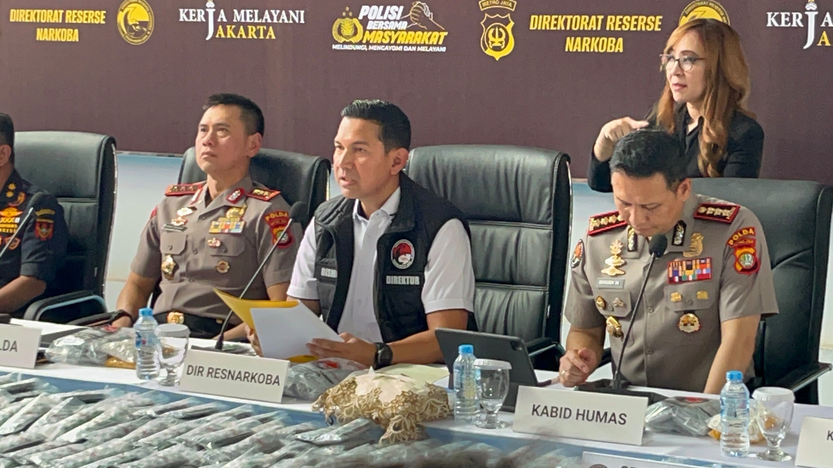 Polda Metro Sita 7 Juta Butir Obat Tramadol dari Pabrik di Sukoharjo <b>(Ntvnews.id/Adiansyah)</b>