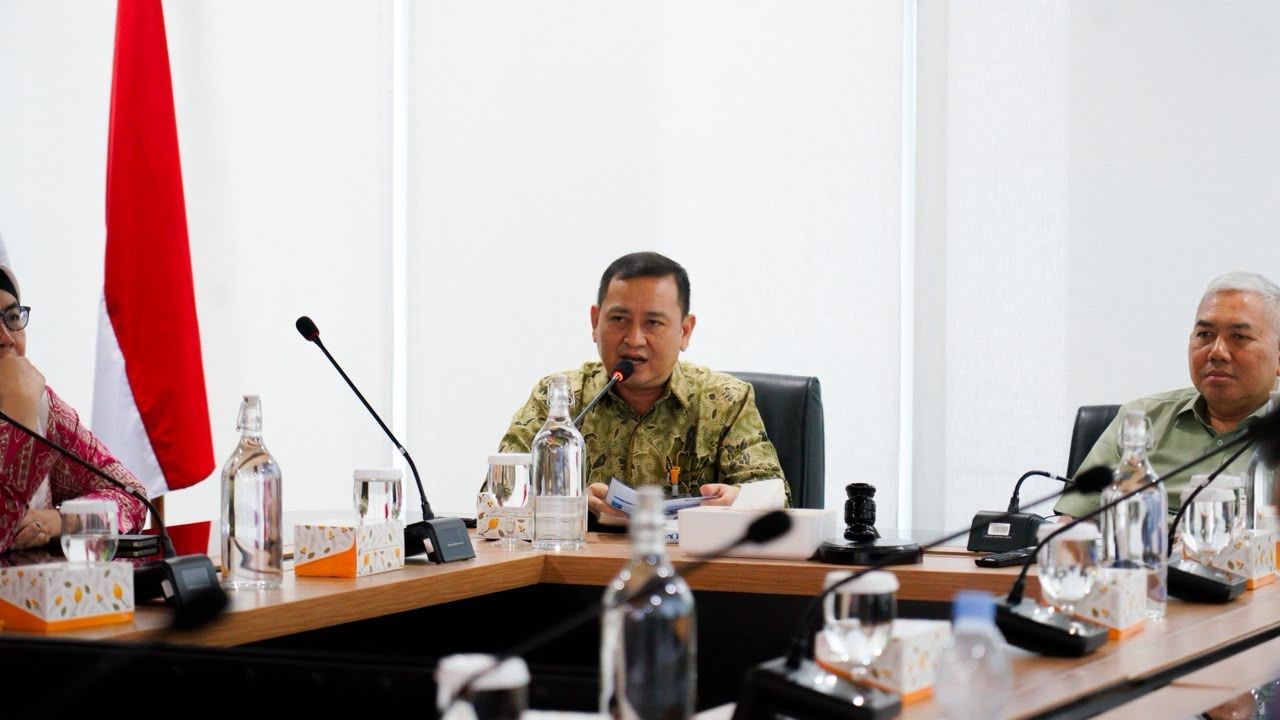 Direktur Pelayanan BPJS Ketenagakerjaan Trisna Sonjaya saat memberikan pemaparan dalam acara Pekan Manfaat Layanan Tambahan (MLT) Perumahan di Jakarta, Rabu (21/10).