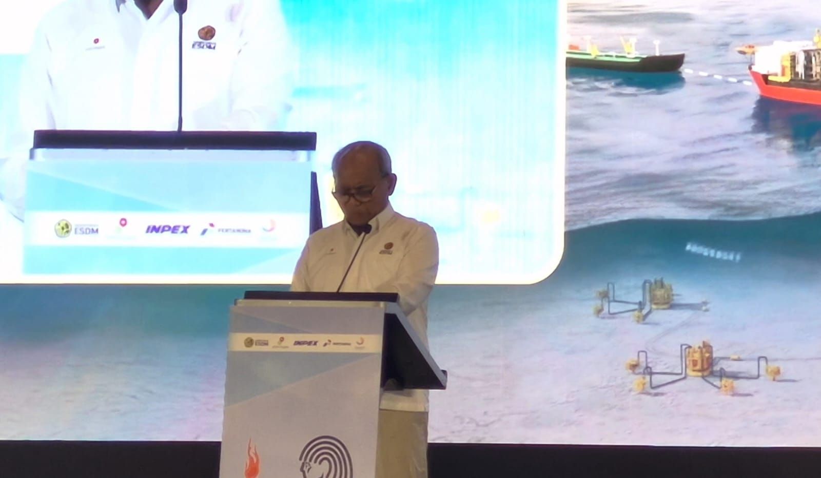 Kepala Satuan Kerja Khusus Pelaksana Kegiatan Usaha Hulu Minyak dan Gas Bumi (SKK Migas) Djoko Siswanto menyampaikan bahwa indonesia akan menerima pasokan 30 juta barel minyak dari negara Arab tanpa ongkos pengiriman dan kapal. <b>(Ntvnews.id-Muslimin Trisyuliono)</b>