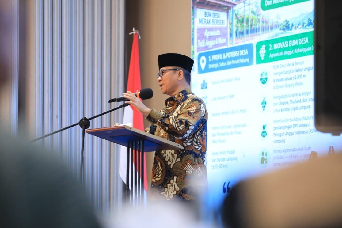 Mendes PDT Yandri Susanto memberikan arahan dalam rapat koordinasi nasional terkait pentingnya penanganan stunting sebagai kunci kemajuan bangsa serta pemanfaatan potensi ekonomi desa.