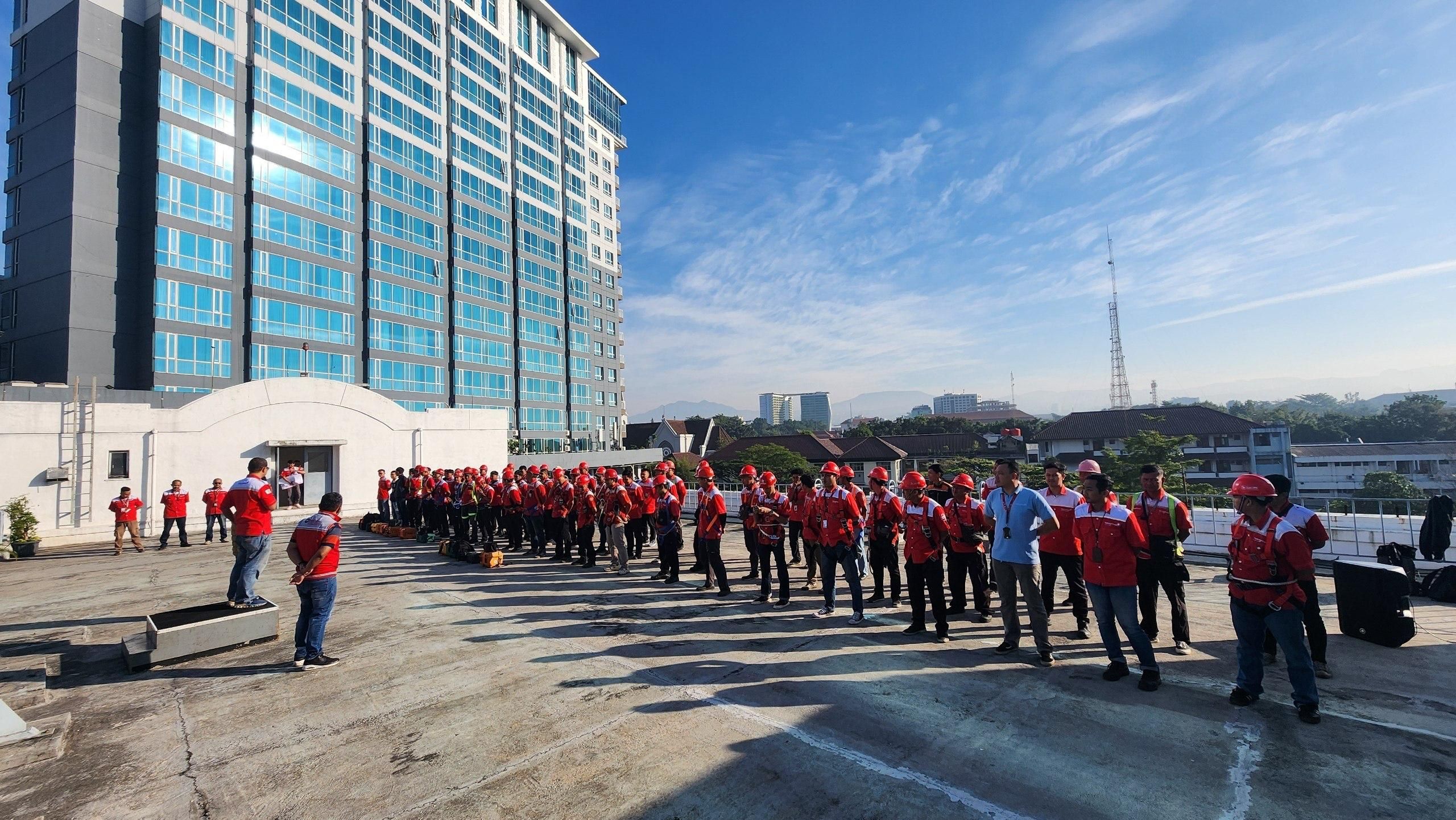 Apel kesiapan sumber daya dan koordinasi tim operasi serta konstruksi Telkom Akses dalam memastikan kelancaran pemindahan jaringan telekomunikasi ke infrastruktur bawah tanah (SJUT)