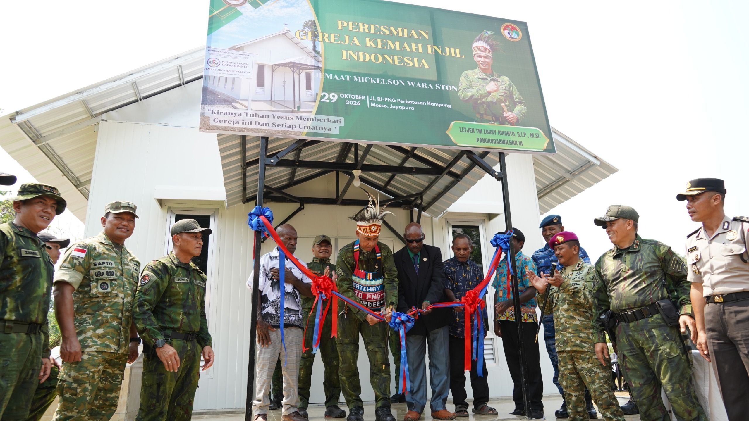 Gereja Kemah Injil Indonesia (GKII) Jemaat Mickelson Wara Ston di Kampung Mosso, Distrik Muara Tami, Kota Jayapura, secara resmi diresmikan oleh Pangkogabwilhan III Letjen TNI Lucky Avianto didampingi Pangkoops TNI Habema Brigjen TNI Riyanto, Kamis 29 Oktober 2026.
