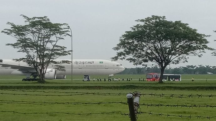 Momen TNI Evakuasi Penumpang Saudi Airlines Usai Dapat Ancaman Bom