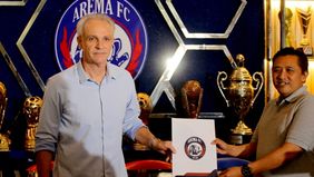 Arema resmi memperkenalkan pelatih barunya untuk Liga 1 musim 2024/2025.