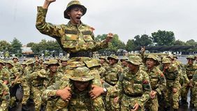 Korps Marinir TNI Angkatan Laut (AL) menjelaskan mekanisme yang diterapkan apabila peserta latihan dasar kemiliteran (latsarmil) calon pengelola Koperasi Desa/Kelurahan Merah Putih (KDMP) mengalami masalah kesehatan selama mengikuti pendidikan.