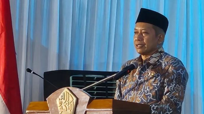 Menteri Koperasi (Menkop) Ferry Juliantono memberikan pidato dalam pembukaan agenda Sarasehan Nasional MPDI, di Pondok Pesantren Daarul Ukhuwwah, Kabupaten Malang, Jawa Timur, Sabtu, 27 Juni 2026