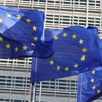 Komisi Eropa Dorong Kebijakan Kerja Fleksibel di Tengah Krisis Energi, Isu Selat Hormuz Ikut Disorot