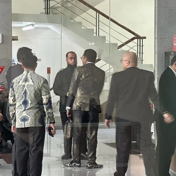 Terpopuler: Khalid Basalamah Penuhi Panggilan KPK, Hary Tanoe Dihukum Bayar Rp531,5 Miliar