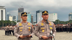 Kabid Humas Polda Metro Jaya, Budi Hermanto, mengungkapkan bahwa sopir taksi listrik Green SM berinisial RRP yang terlibat kecelakaan kereta api di perlintasan sebidang Ampera, Bekasi Timur, baru menjalani hari ketiga bekerja saat insiden terjadi pad