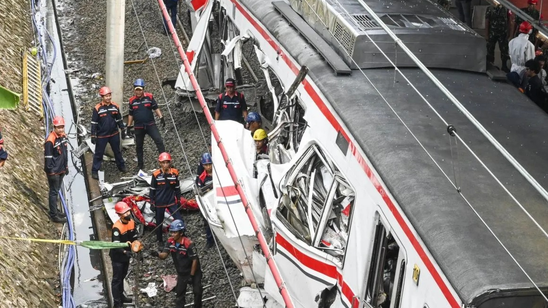 10 Jenazah Korban Kecelakaan Kereta di Bekasi Belum Teridentifikasi