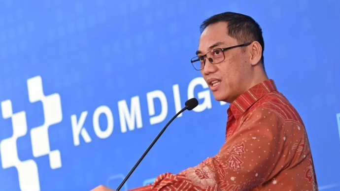 Direktur Jenderal Pengawasan Ruang Digital Kementerian Komunikasi dan Digital (Kemkomdigi) Alexander Sabar menyampaikan keterangan kepada wartawan di Kantor Kemkomdigi, Jakarta, Selasa (7/4/2026). Pada keterangananya Kemkomdigi telah melakukan pemeriksaan kedua terhadap Meta dan Google terkait kepatuhan implementasi Peraturan Pemerintah Nomor 17 Tahun 2025 tentang Tata Kelola Penyelenggaraan Sistem Elektronik dalam Perlindungan Anak (PP Tunas). ANTARA FOTO/Fakhri Hermansyah/nym. (ANTARA FOTO/FAKHRI HERMANSYAH)