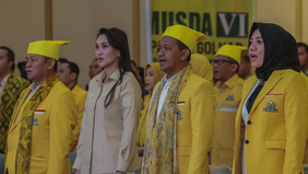 Ketua Umum Partai Golkar Bahlil Lahadalia menegaskan bahwa dinamika politik di dalam partai merupakan hal yang lumrah, namun tidak boleh menimbulkan perpecahan di antara kader.