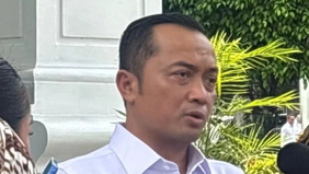 Pemerintah berupaya menjaga stabilitas harga tiket pesawat di tengah lonjakan harga avtur global yang berdampak langsung pada biaya operasional maskapai penerbangan. Langkah ini dilakukan agar mobilitas masyarakat dan aktivitas ekonomi tetap terjaga.