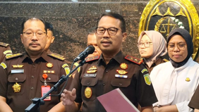 Kepala Kejaksaan Tinggi Sulawesi Selatan, Didik Farkhan Alisyahdi, menginstruksikan jajarannya untuk menelusuri dan menyita aset milik terpidana Mira Hayati guna memenuhi kewajiban pembayaran denda sebesar Rp1 miliar sesuai putusan kasasi Mahkamah Ag