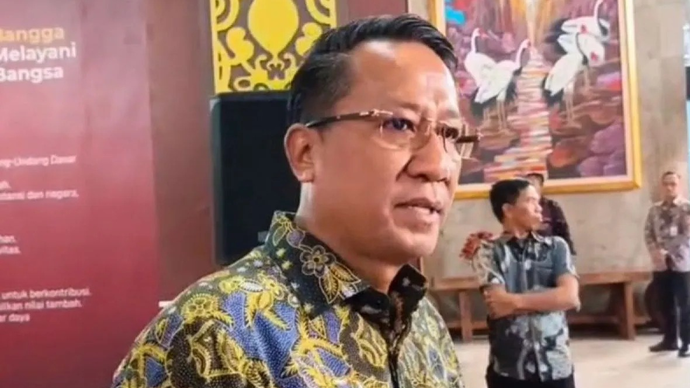 Menteri Hukum Supratman Andi Agtas saat ditemui di Jakarta, Jumat (17/4/2026). (ANTARA/Agatha Olivia Victoria)