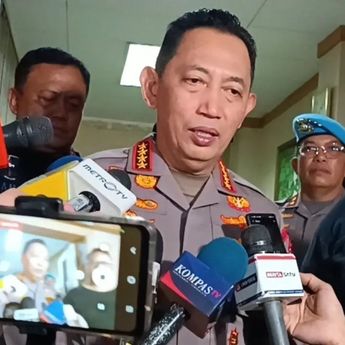 Kapolri Minta Maaf Langsung ke Keluarga Ojol yang Tewas Tertabrak Rantis Brimob