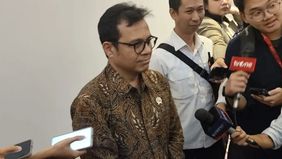 Wakil Menteri Komunikasi dan Digital, Nezar Patria, menyatakan pemerintah tengah mengkaji usulan aturan yang membatasi kepemilikan media sosial hanya satu akun per orang. 