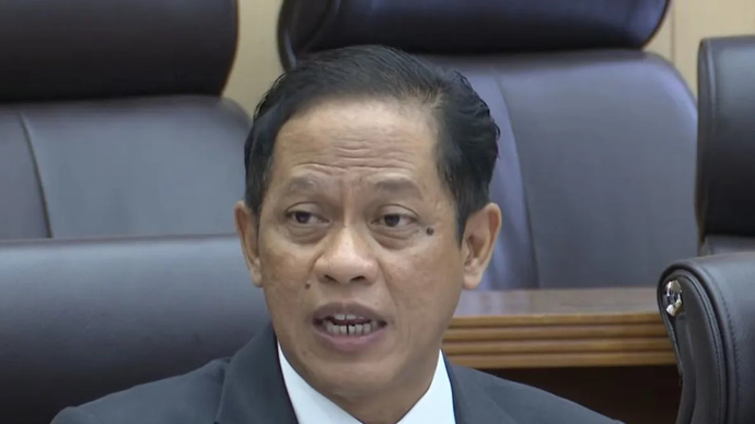 Tangkapan layar - Menteri LH/Kepala BPLH Hanif Faisol Nurofiq dalam rapat kerja dengan Komisi XII DPR RI di Jakarta, Senin (6/4/2/2026) ANTARA/Prisca Triferna