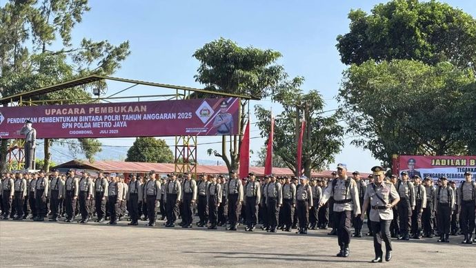 Kapolda Metro Jaya Irjen Pol Karyoto saat membuka Pendidikan Pembentukan Bintara Polri Tahun Anggaran 2025 di Sekolah Polisi Negara (SPN) Polda Metro Jaya, Cigombong, Sukabumi, Jawa Barat, Selasa, 29 Juli 2025. ANTARA/HO-Humas Polda Metro Jaya
