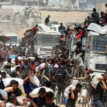 Truk Bantuan Terguling di Jalur Gaza, 20 Warga Palestina Meninggal Dunia