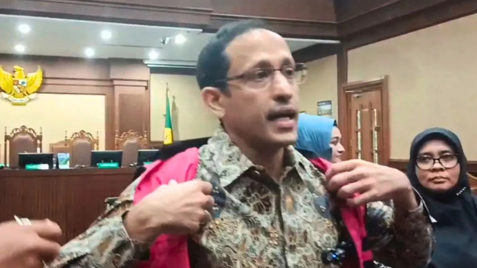 Menteri Pendidikan, Kebudayaan, Riset, dan Teknologi periode 2019&ndash;2024 Nadiem Anwar Makarim saat ditemui di sela sidang pemeriksaan ahli, di Pengadilan Tipikor pada PN Jakarta Pusat, Senin (13/4/2026). ANTARA/Agatha Olivia Victoria