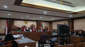 Mantan Kepala Dinas Kebudayaan (Kadisbud) DKI Jakarta periode 2020–2024, Iwan Henry Wardhana, dituntut 12 tahun penjara oleh jaksa penuntut umum (JPU) Kejaksaan Agung atas kasus dugaan korupsi pembuatan surat pertanggungjawaban (SPJ) fiktif yang meru