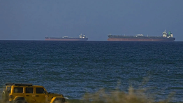 Iran Batasi Kapal di Selat Hormuz, Biaya Keluar Rp34 Miliar per Tanker