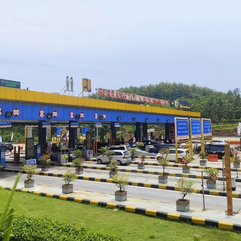 Lalu Lintas di GT Kalikangkung Lancar Jelang Penerapan One Way Nasional