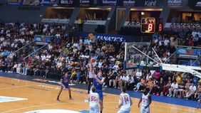 Satria Muda Pertamina Jakarta menunjukkan dominasi mereka dalam gim pertama semifinal Indonesian Basketball League (IBL) 2025, dengan mengalahkan Pelita Jaya Jakarta 86-66 di Britama Arena, Jakarta, Kamis malam, 10 Juli 2025.