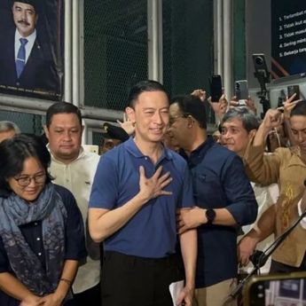 Tom Lembong Bebas dari Rutan Cipinang: Terima Kasih Presiden Prabowo