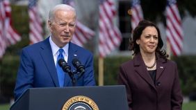 Joe Biden juga mengatakan dirinya dan Wakil Presiden Kamala Harris berharap dapat bekerja sama dengan Presiden Prabowo dengan terus memperkuat kemitraan strategis komprehensif di tengah perayaan 75 tahun hubungan diplomatik kedua negara.