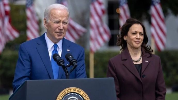 Presiden Amerika Serikat  Joe Biden dan Wakil Presiden Kamala Harris bertemu para negosiator AS terkait gencatan senjata Gaza dan kesepakatan pembebasan sandera di Gedung Putih, Senin (2/9/2024). <b>(Antara)</b>