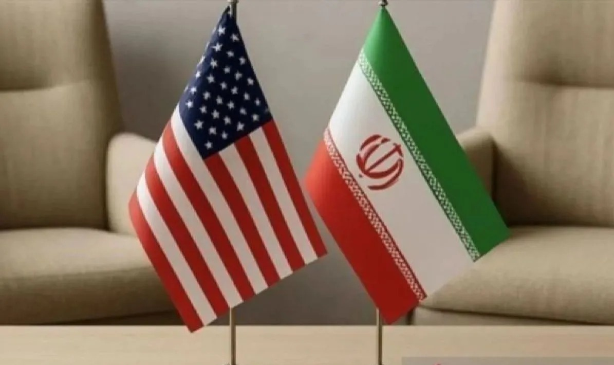 Ilustrasi - Bendera Iran dan Amerika Serikat. ANTARA/Anadolu/py. <b>(Antara)</b>