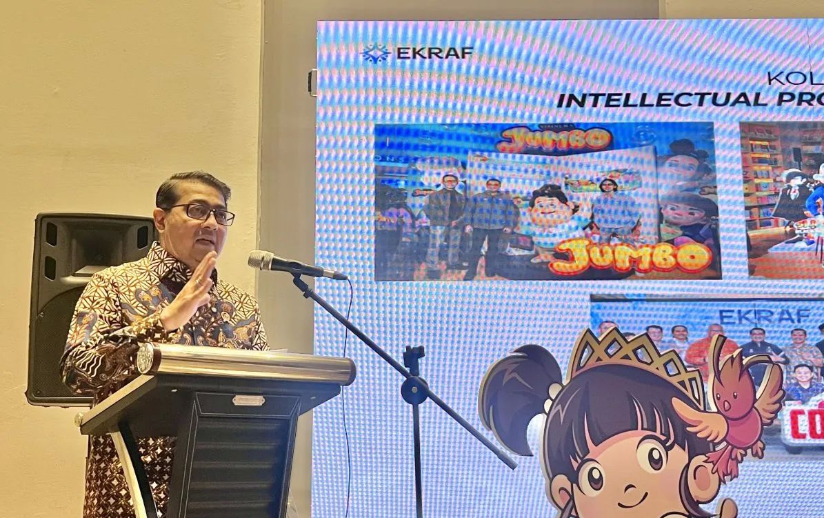 Menteri Ekonomi Kreatif/Kepala Badan Ekonomi Kreatif (Ekraf) Teuku Riefky Harsya memberi sambutan dalam acara peluncuran dan konferensi pers  <b>(Antara)</b>