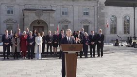 Presiden Amerika Serikat (AS) Donald Trump menandatangani perintah eksekutif untuk menaikkan tarif perdagangan terhadap Kanada dari 25 persen menjadi 35 persen, mulai berlaku pada 1 Agustus, demikian disampaikan Gedung Putih setelah kedua negara gaga