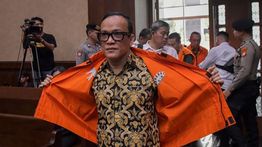 Eks Wamenaker Noel Dituntut 5 Tahun Penjara