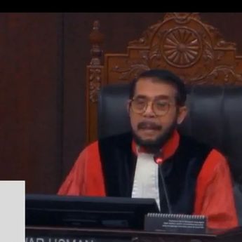 Anwar Usman Sampaikan Perpisahan di Sidang MK, Bacakan Putusan untuk Terakhir Kalinya