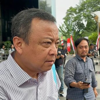 Staf Ahli Menteri PU Abram Elsajaya Barus Bungkam Usai Diperiksa KPK