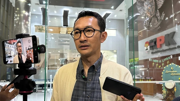 Juru Bicara Komisi Pemberantasan Korupsi Budi Prasetyo memberikan keterangan di Gedung Merah Putih KPK, Jakarta, Kamis (2/4/2026). ANTARA/Rio Feisal