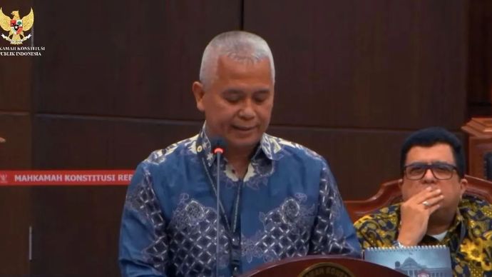 Dosen Sekolah Teknik Elektro dan Informatika Institut Teknologi Bandung sekaligus Kepala Divisi Teknologi Informasi Perum Bulog Agung Harsoyo memberikan keterangan sebagai ahli dalam sidang pleno di Mahkamah Konstitusi (MK), Jakarta, Senin, 29 Juni 2026.