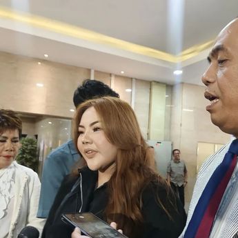 Lisa Mariana Minta Penundaan Pemeriksaan Sebagai Tersangka
