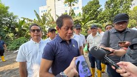 Pemerintah melalui Kementerian Lingkungan Hidup (KLH) akan melakukan dekontaminasi serentak di 10 titik lokasi terpapar zat radioaktif Cesium-137 (Cs-137) di Kawasan Industri Modern Cikande, Kabupaten Serang, Banten. Langkah ini dipimpin langsung ole