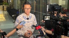 KPK Sita Barang Bukti Elektronik dan Mobil dalam OTT Dugaan Suap Jabatan di Kuansing