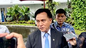 Menteri Koordinator Bidang Hukum, HAM, Imigrasi, dan Pemasyarakatan, Yusril Ihza Mahendra, menyampaikan bahwa pemerintah akan menindaklanjuti usulan Wakil Presiden Gibran Rakabuming Raka terkait penanganan kasus penyiraman air keras aktivis KontraS.