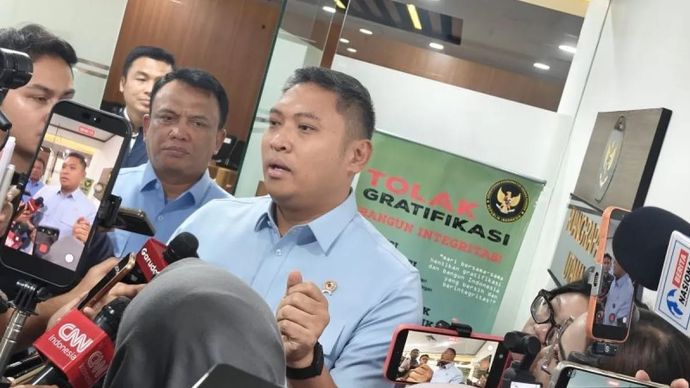 Kepala Badan Gizi Nasional (BGN) Sudaryono memberikan penjelasan selepas rapat terbatas membahas perbaikan tata kelola Makan Bergizi Gratis (MBG) bersama Kementerian Koordinator