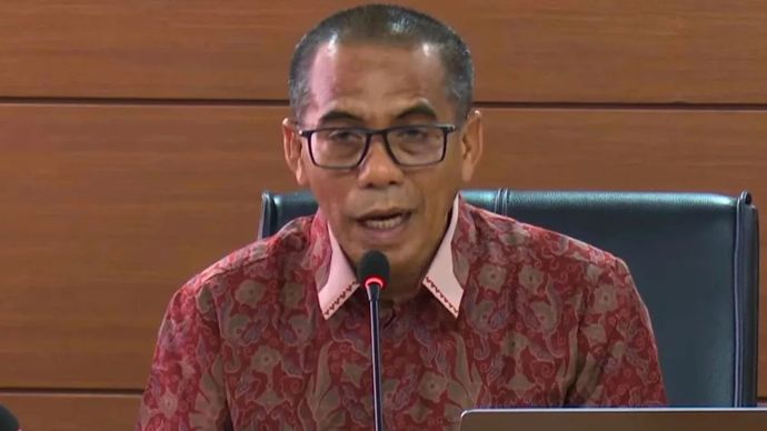 Ketua Komisi Digital dan Sustainability Dewan Pers Dahlan Dahi dalam konferensi pers di Jakarta, Senin, 15 Juni 2026.